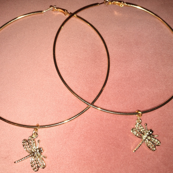 Huge Dragonfly Hoops Oversized Gold XL Hoop Earrings Dangle Charms Dragonflies - Picture 6 of 8